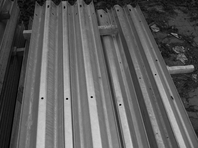 河南W型護(hù)欄板